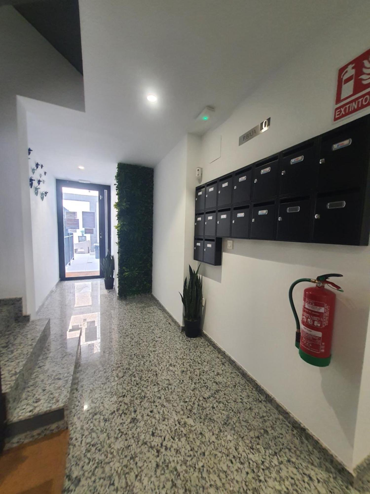 Breton 17 Apartment อาลิกันเต ภายนอก รูปภาพ